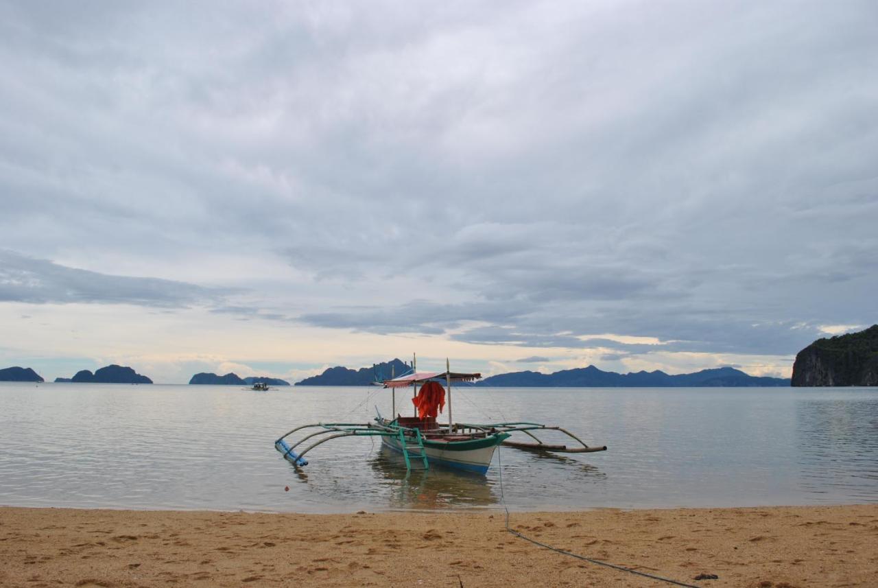 Islandfront Cottages And Restaurant El Nido Exterior photo