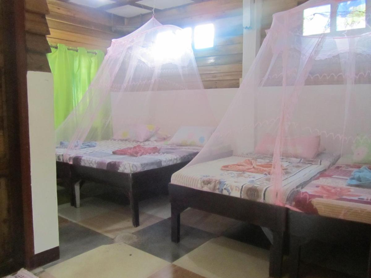 Islandfront Cottages And Restaurant El Nido Exterior photo